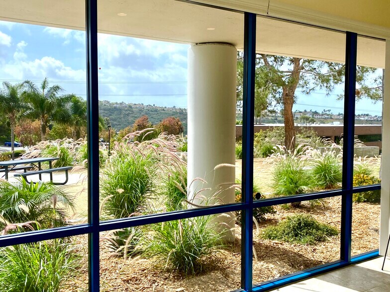 More Photos Of 1926 Kellogg Ave, Carlsbad Research And Development For Lease