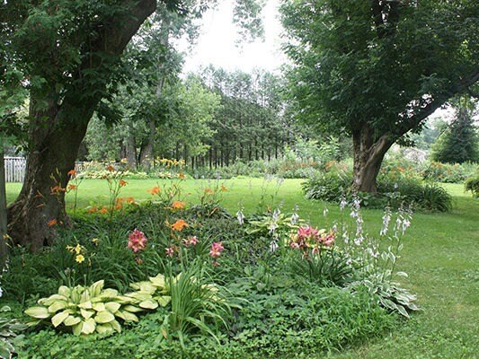 More Photos Of 1675 US Route 2, Waterbury Restaurant For Lease