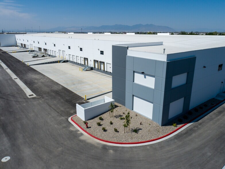 More Photos Of 1376 W 2600 S, Woods Cross Distribution For Sale