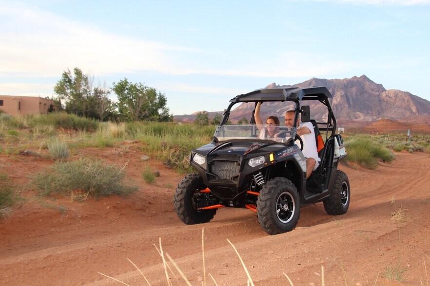 More Photos Of MM 28 Highway 276 Lodge, Lake Powell Hotel For Sale