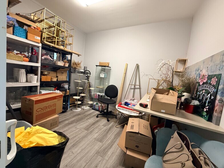 More Photos Of 353-359 E Magnolia Blvd, Burbank Storefront Retail Office For Lease