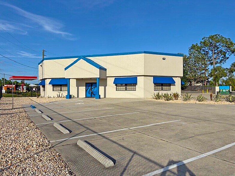 More Photos Of 30 Keyes Ct, Sanford Light Manufacturing For Sale