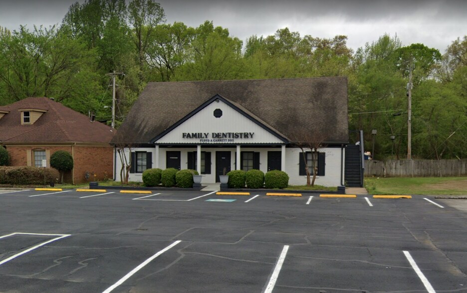 More Photos Of 8135 Walnut Grove Rd, Cordova Office For Lease