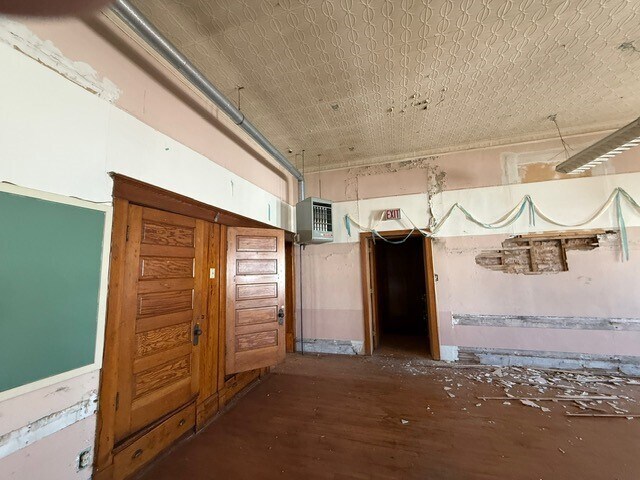 More Photos Of 337 Church St, Algoma Flex For Sale