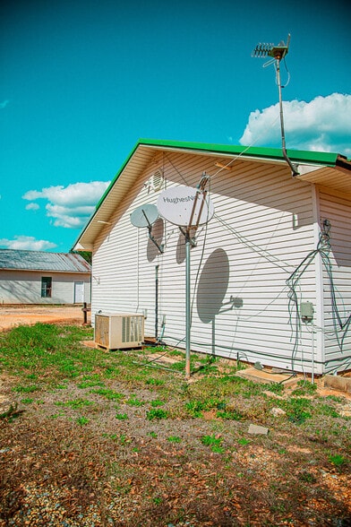 More Photos Of 2777 Hwy 83, Evergreen Service Station For Sale