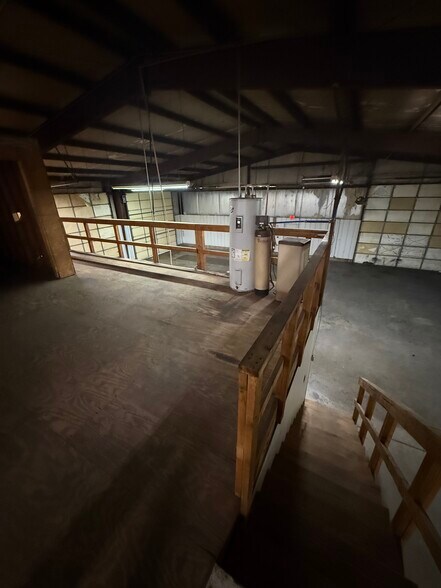 More Photos Of 3861 US-54, Linn Creek Industrial For Lease