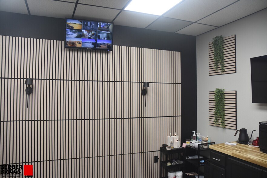 More Photos Of 2516 Southern Blvd, Rio Rancho Freestanding For Sale