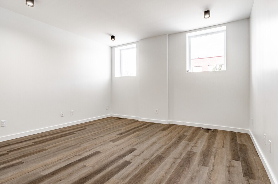 More Photos Of 2506 E Washington St, Indianapolis Storefront Retail Office For Sale