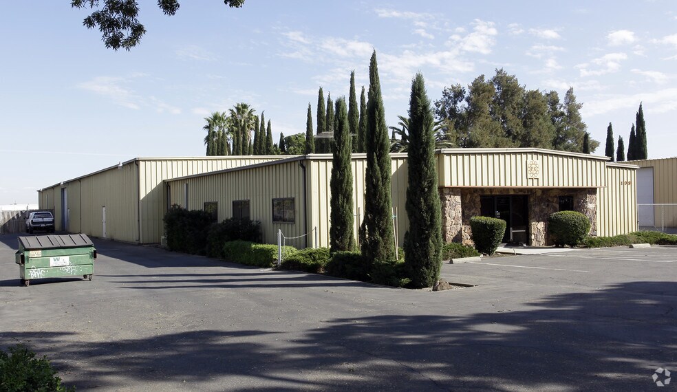 More Photos Of 109 Harter Ave, Woodland Industrial For Sale