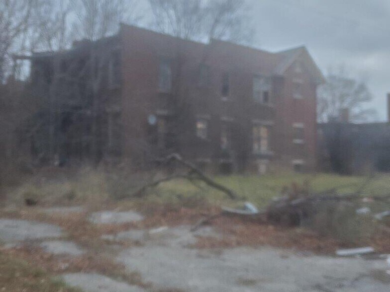 More Photos Of 8773 Petoskey Ave, Detroit Apartments For Sale