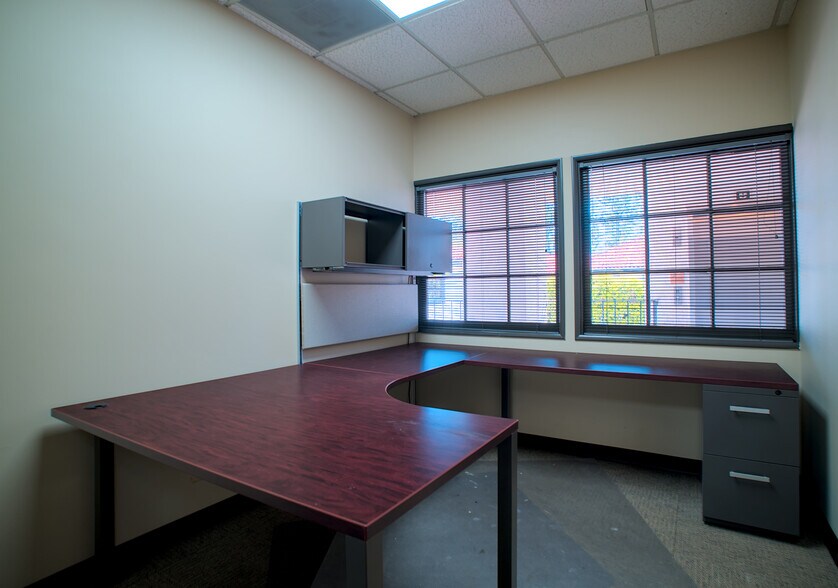 More Photos Of 1611 E 4th St, Santa Ana Loft Creative Space For Lease