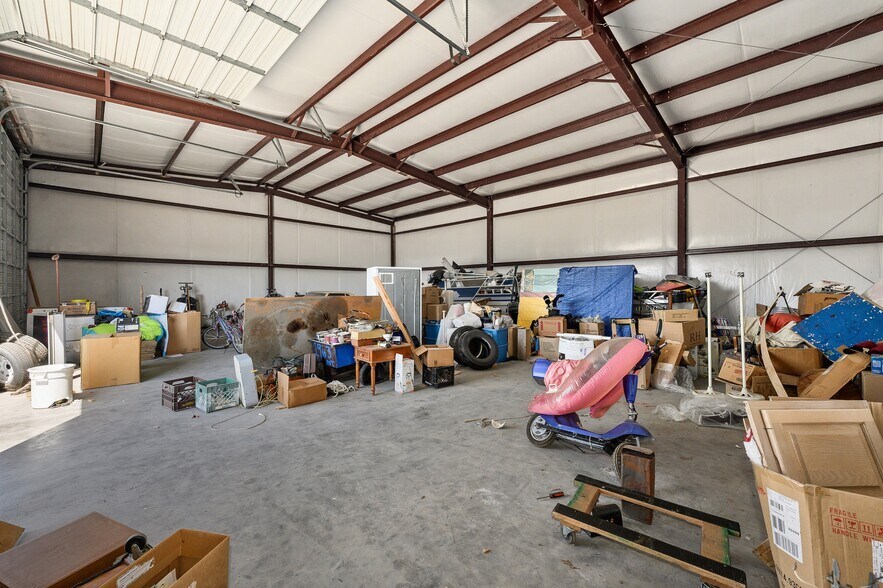 More Photos Of 165 Tecon Cv, Buda Warehouse For Lease