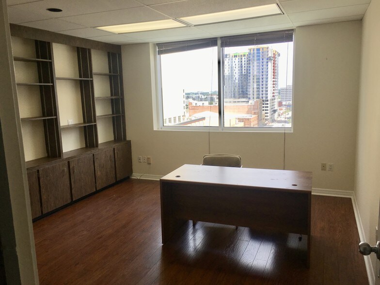 More Photos Of 412 E Madison St, Tampa Office For Sale