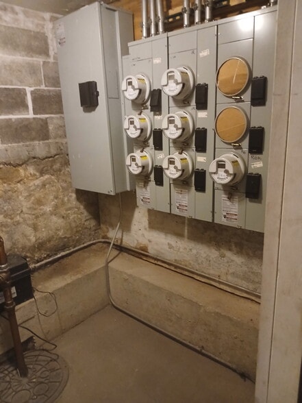 More Photos Of 3548 W 13th Pl, Chicago Apartments For Sale