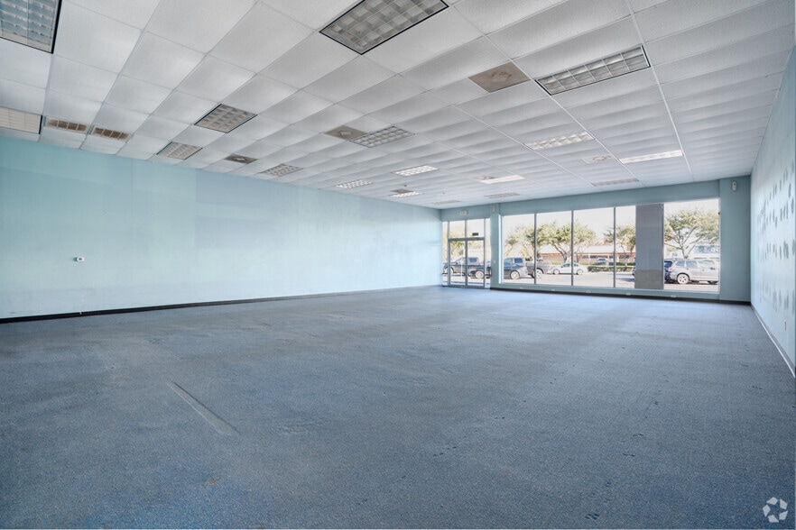 More Photos Of 3216-3254 E Broadway St, Pearland Unknown For Lease