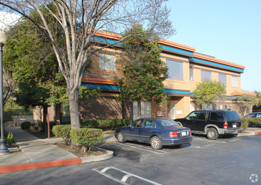 Primary Photo Of 3240 Lone Tree Way, Antioch Medical For Lease