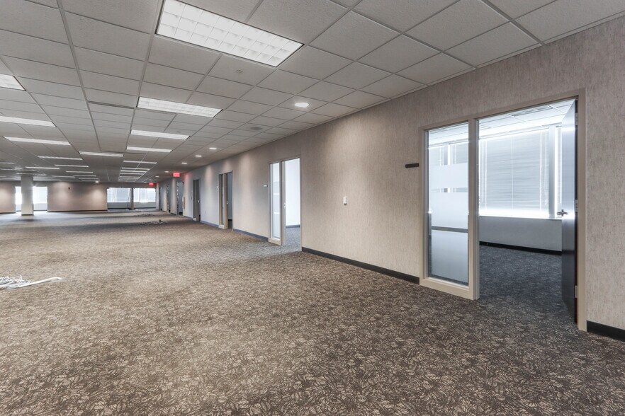 More Photos Of 11 Scott St, Wausau Office For Lease