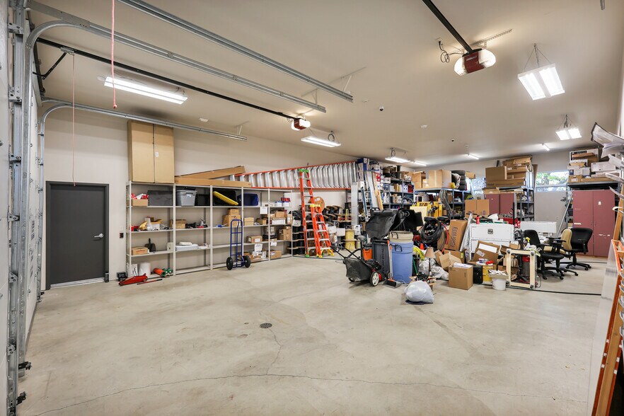 More Photos Of 17612 E Sprague Ave, Spokane Valley Office For Sale