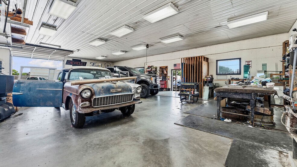 More Photos Of 65 W Main St, Farmington Freestanding For Sale