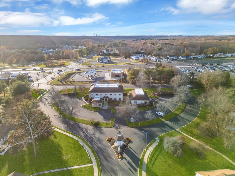 More Photos Of 1 Dag Hammarskjold Blvd, Howell Medical For Lease