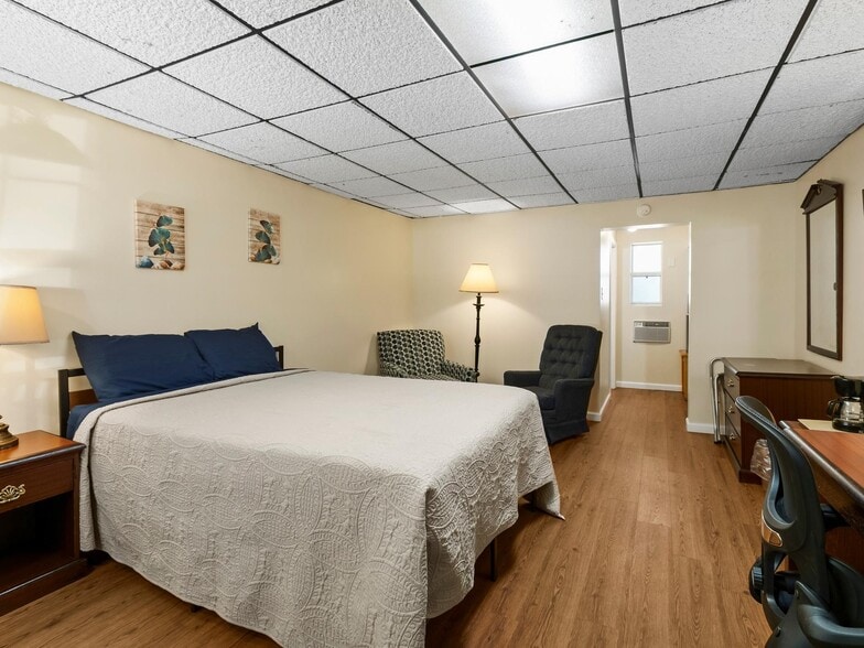 More Photos Of 2474 Soco Rd, Maggie Valley Hotel For Sale