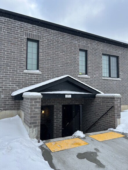 Primary Photo Of 271 Tresane St, Oshawa Apartments For Sale