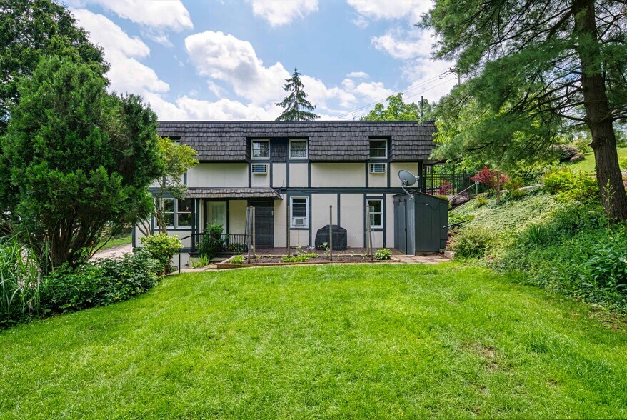 More Photos Of 2807 Middle Rd, Allison Park Apartments For Sale