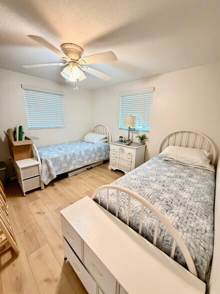 More Photos Of 1322 N Pinellas Ave, Tarpon Springs Office For Sale