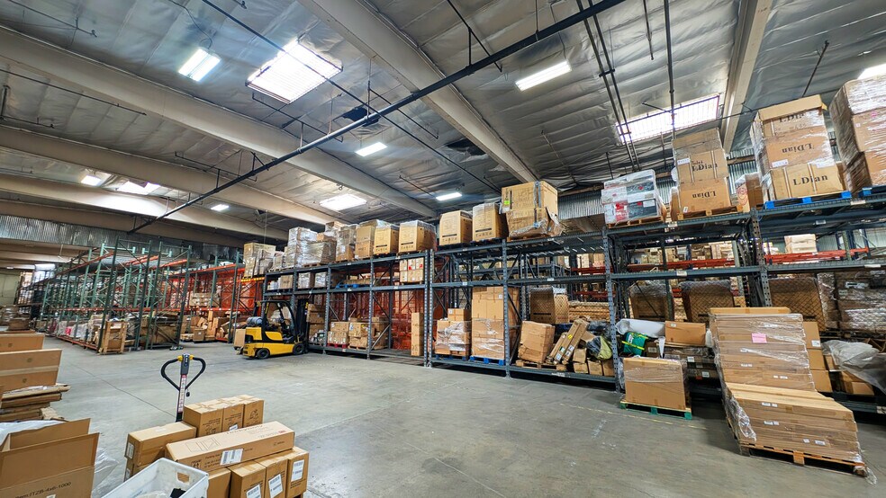 More Photos Of 6541 E Washington Blvd, Commerce Manufacturing For Lease