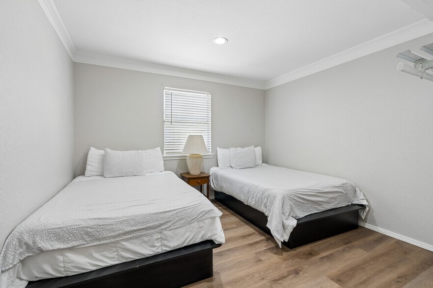 More Photos Of 8848 Soldier Creek Rd, Kingston Hotel For Sale