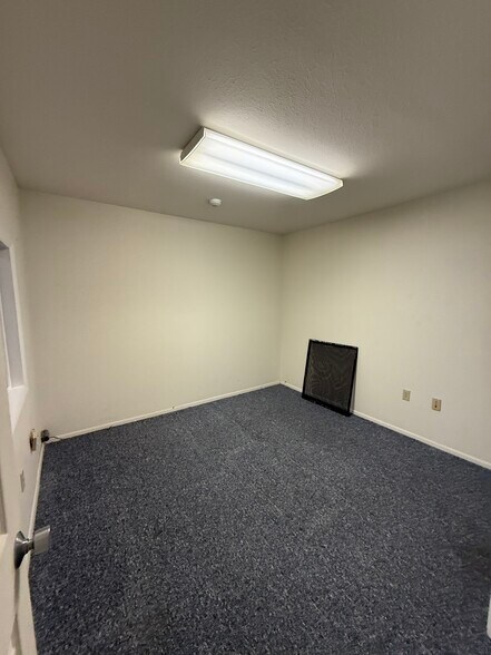 More Photos Of 5550 26th St, Bradenton Medical For Sale