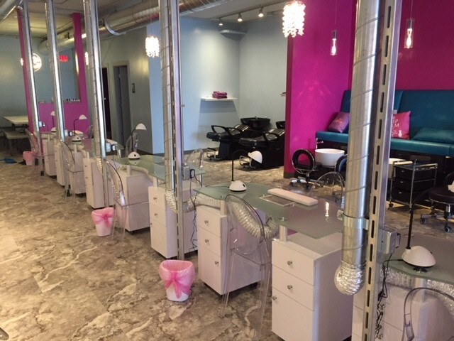 More Photos Of 1127-1163 Church St, Northbrook Unknown For Lease