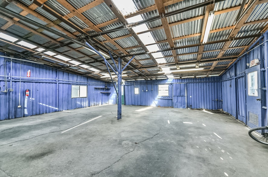 More Photos Of 2745 Wagon Trail Rd, Pearland Auto Repair For Sale