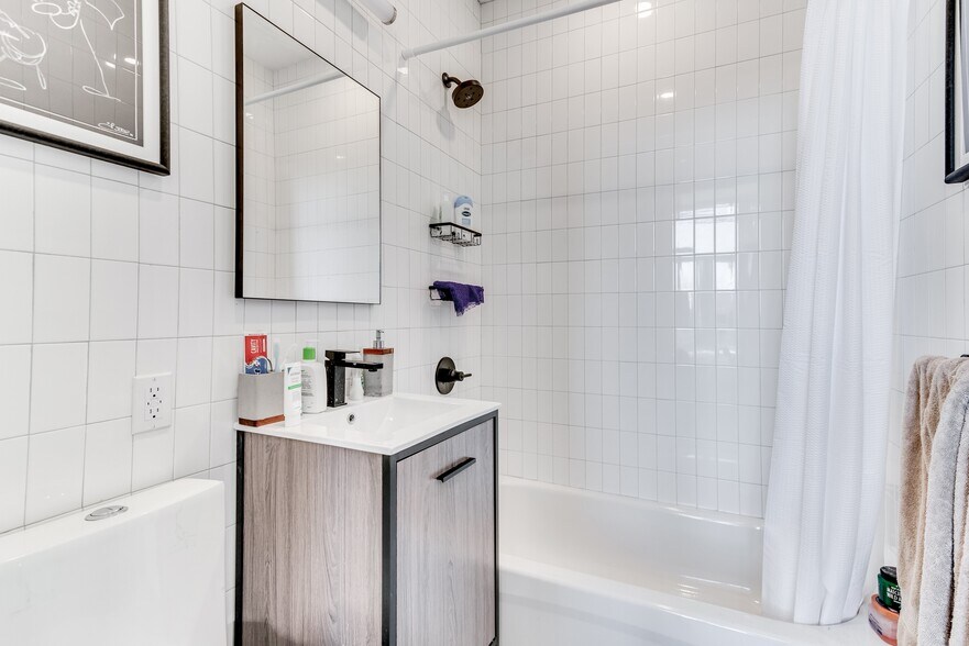 More Photos Of 2819 Clarendon Rd, Brooklyn Apartments For Sale