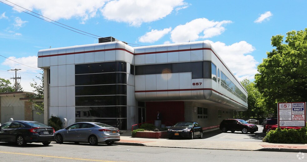 Primary Photo Of 657 Central Ave, Cedarhurst Medical For Lease