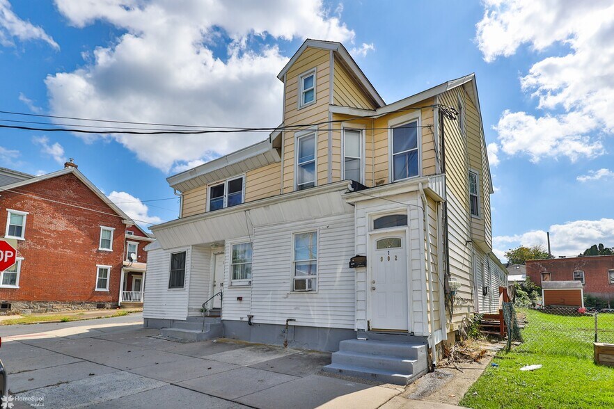 Primary Photo Of 902 W Wilkes Barre St, Easton Apartments For Sale