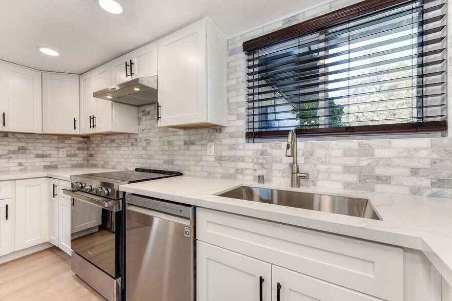 More Photos Of 5364 Garfield Ave, Sacramento Apartments For Sale