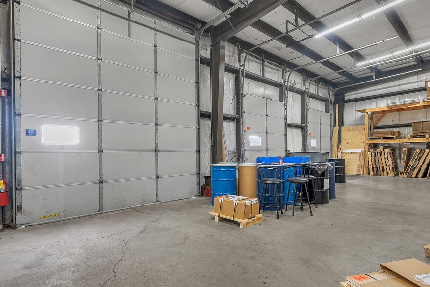 More Photos Of 197 Alder Dr, North Aurora Warehouse For Sale
