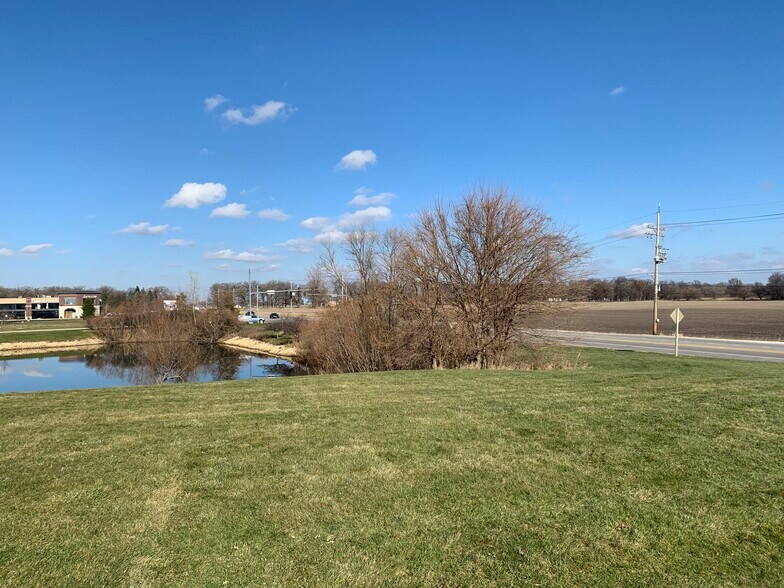 More Photos Of 1 & 2 BOOMBAH Blvd, Yorkville Land For Sale