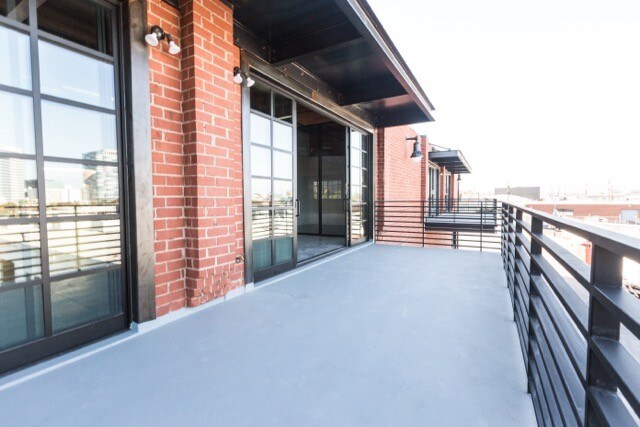 More Photos Of 1301 El Segundo Blvd, El Segundo Office For Lease