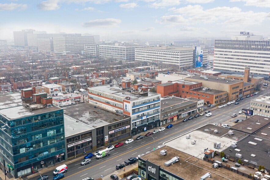 More Photos Of 9140-9160 Boul Saint-Laurent, Montréal Loft Creative Space For Lease