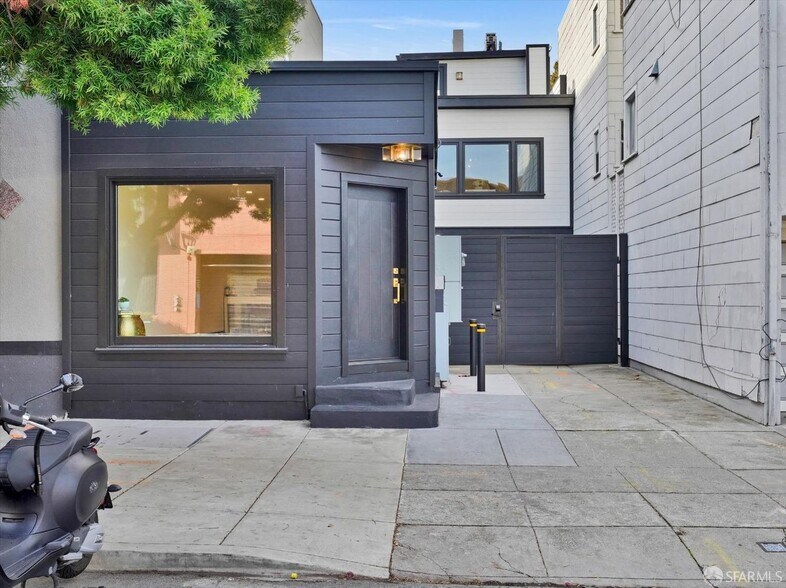 Primary Photo Of 3625 Buchanan St, San Francisco Office For Lease