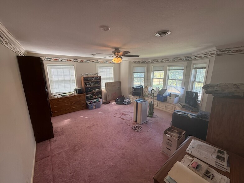 More Photos Of 10580 Dickson Rd, Plymouth Winery Vineyard For Sale