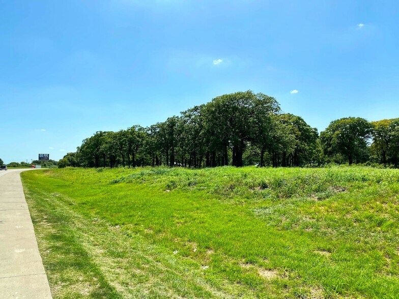 More Photos Of 22865 US Highway 77, Thackerville Land For Sale