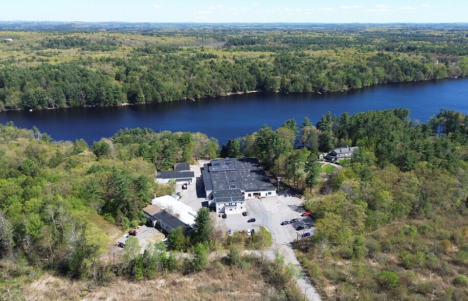 More Photos Of 2 Omega Way, Littleton Warehouse For Lease