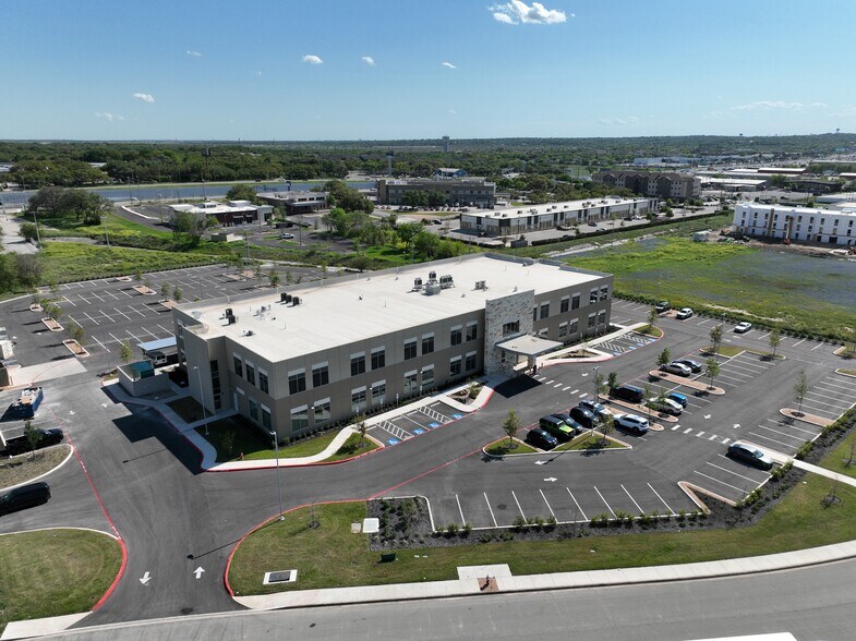 More Photos Of 17766 Verde Pky, Schertz Medical For Lease