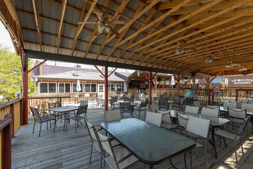 More Photos Of 24 S First St, Fulton Restaurant For Sale