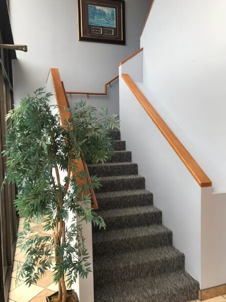 More Photos Of 6515 Clinton Hwy, Knoxville Office For Lease