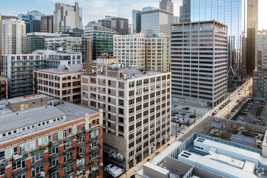 More Photos Of 328 S Jefferson St, Chicago Office For Lease