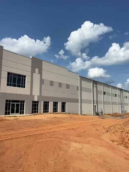 More Photos Of 134 Gildan Drive, Mocksville Manufacturing For Lease